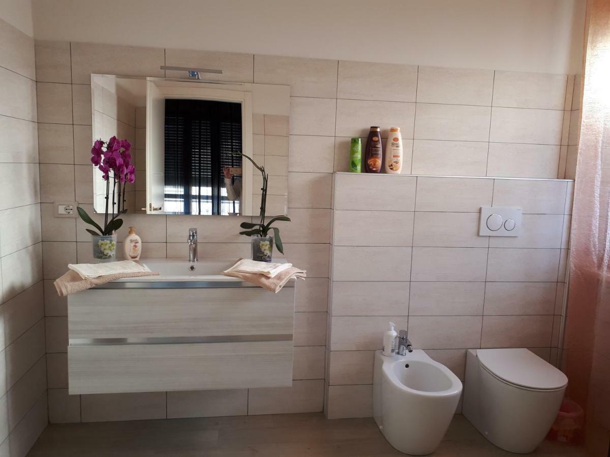 ホテル Casa Delle Orchidee アルバ エクステリア 写真